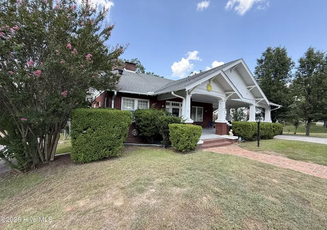 Photo 2 of Single family home for sale at 1113 Fayetteville Rd, Rockingham, NC 28379 | MLS# 100597282 | Listing updated on 2026-08-19
