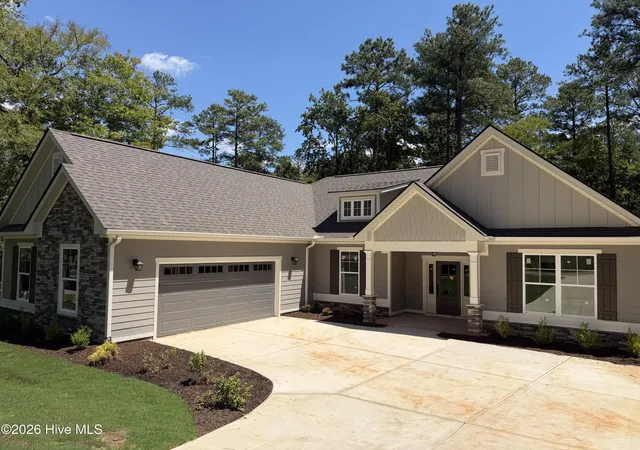 Photo 2 of Single family home for sale at 203 Jeffrey Ln, Mc Cormick, SC 29835 | MLS# 98254078 | Listing updated on 2026-08-22
