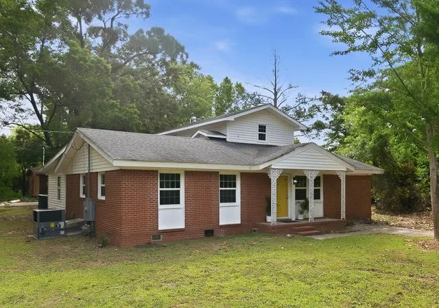 Photo 3 of Single family home for sale at 108 Old Thomson Rd, Wrens, GA 30833 | MLS# 98257384 | Listing updated on 2026-08-26