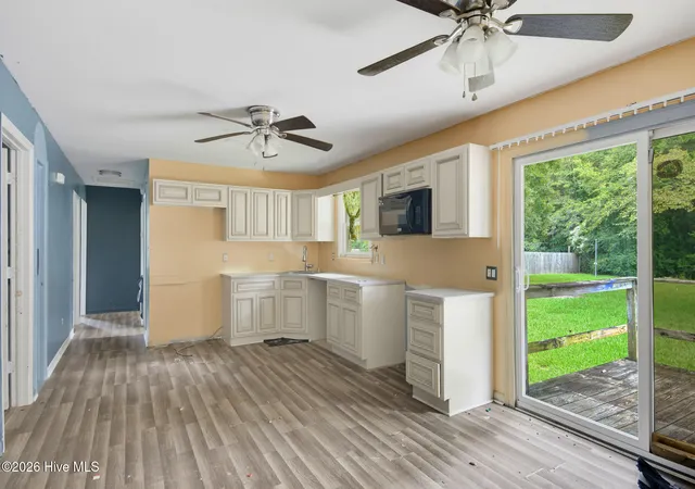 Photo 4 of Single family home for sale at 1406 Onslow Pines Rd, Jacksonville, NC 28540 | MLS# 100597575 | Listing updated on 2026-09-30