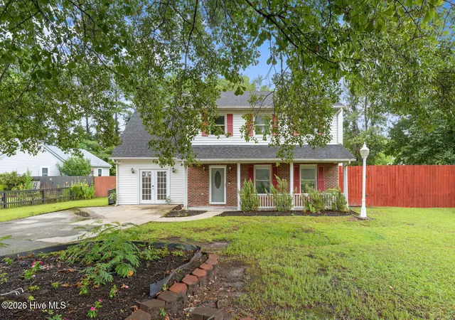 Photo 1 of Single family home for sale at 100 W Cameron Ct, Jacksonville, NC 28546 | MLS# 100594482 | Listing updated on 2026-09-13