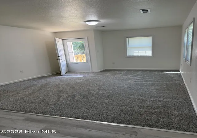 Photo 4 of Single family home for sale at 618 Bunnell Ave, Elizabeth City, NC 27909 | MLS# 100599161 | Listing updated on 2026-08-26
