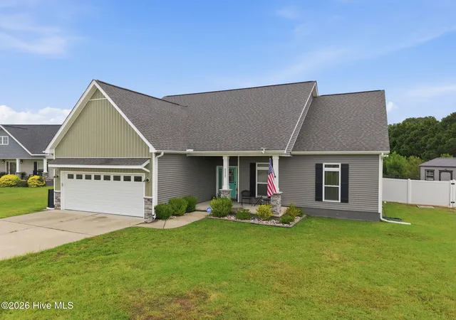 Photo 1 of Single family home for sale at 2212 Marinwood Ct, Greenville, NC 27834 | MLS# 100598052 | Listing updated on 2026-09-21