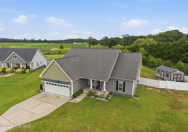 Photo 3 of Single family home for sale at 2212 Marinwood Ct, Greenville, NC 27834 | MLS# 100598052 | Listing updated on 2026-09-21