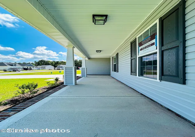 Photo 4 of Single family home for sale at 1230 Inner Banks Ln, Jacksonville, NC 28546 | MLS# 100563391 | Listing updated on 2026-10-02