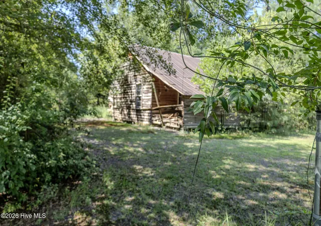Photo 3 of Single family home for sale at 602 E Gertrude St, Fairmont, NC 28340 | MLS# 100597147 | Listing updated on 2026-09-08