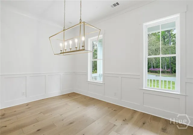 Photo 3 of Single family home for sale at 6 Fiddler Crab Ln, Savannah, GA 31411 | MLS# SA363501 | Listing updated on 2026-08-28