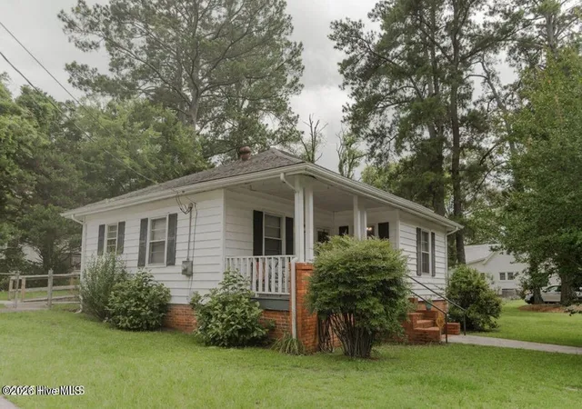 Photo 1 of Single family home for sale at 107 4th Street, Rockingham, NC 28379 | MLS# 100596102 | Listing updated on 2026-09-09