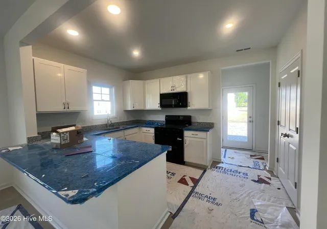 Photo 5 of Single family home for sale at 521 Bartley St, Vass, NC 28394 | MLS# 100592481 | Listing updated on 2026-08-19