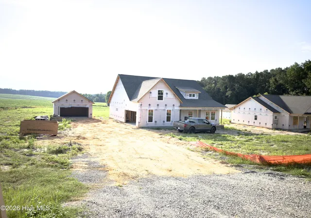 Photo 1 of Single family home for sale at 185 Bibey Rd #3, Carthage, NC 28327 | MLS# 100587268 | Listing updated on 2026-08-19