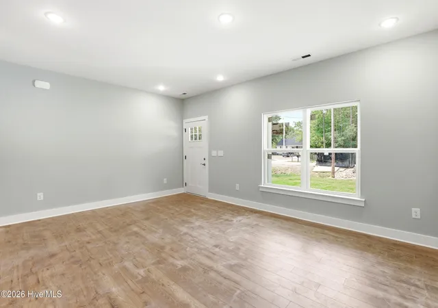 Photo 2 of Single family home for sale at 186 Cherry Rd, Southport, NC 28461 | MLS# 100570585 | Listing updated on 2026-09-05