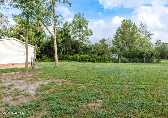 Photo 4 of Manufactured home for sale at 1120 Zion Hill Church Rd, Bladenboro, NC 28320 | MLS# 100600019 | Listing updated on 2026-09-01