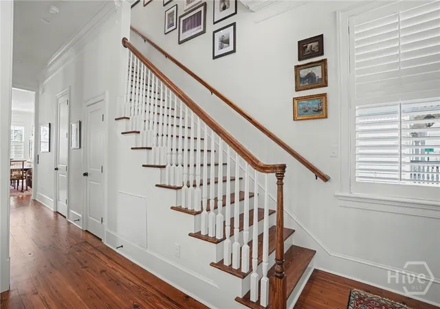 Photo 3 of Single family home for sale at 505 E Huntingdon St, Savannah, GA 31401 | MLS# SA362129 | Listing updated on 2026-08-19