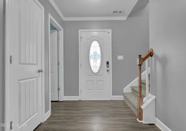 Photo 3 of Single family home for sale at 320 Lakewood Dr, Jacksonville, NC 28546 | MLS# 100594534 | Listing updated on 2026-10-06