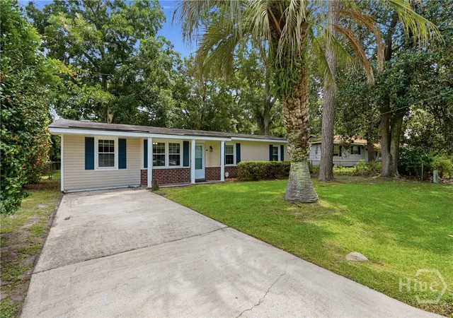 Photo 2 of Single family home for sale at 84 Superior Ave, Savannah, GA 31406 | MLS# SA362166 | Listing updated on 2026-08-24