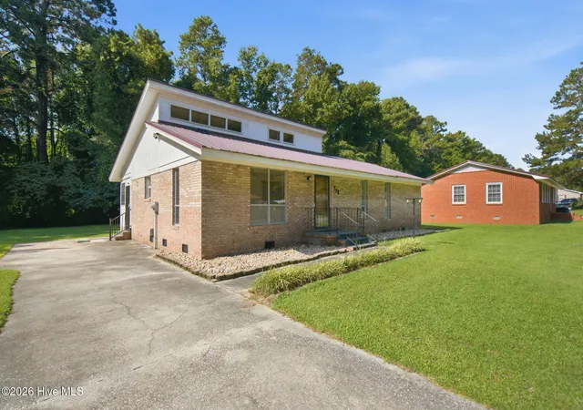 4th image of 713 Pinewood Dr, Whiteville, NC 28472 | MLS# 100593149