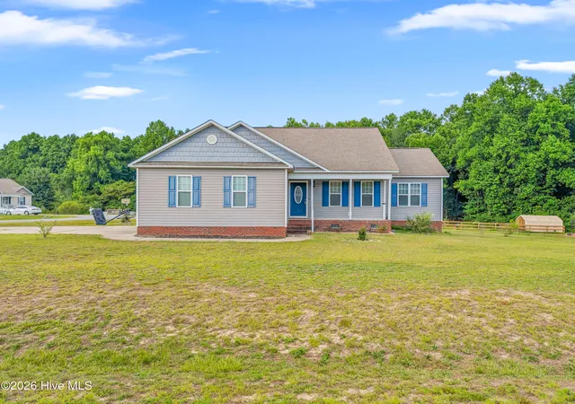 Photo 2 of Single family home for sale at 14 Patricia S Vann Ct, Dunn, NC 28334 | MLS# 100594894 | Listing updated on 2026-09-01