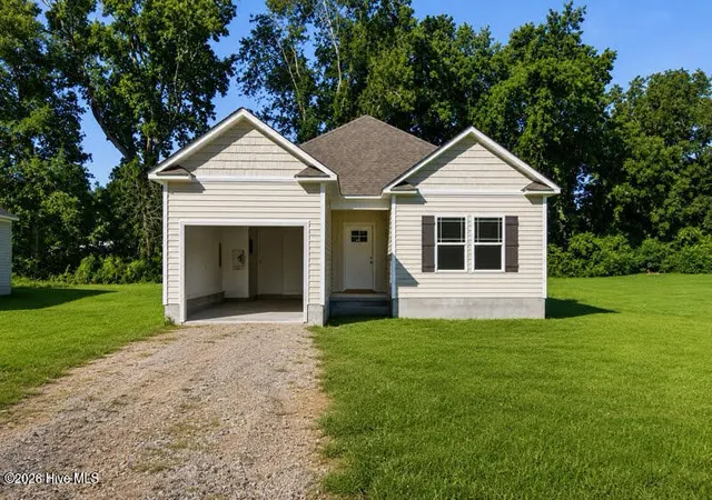 Single family home for sale at 310 Camp Crk Dr, Oriental, NC 28571 | MLS# 100594790 | Listing updated on 2026-08-19