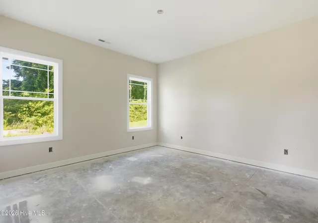 Photo 4 of Single family home for sale at 310 Camp Crk Dr, Oriental, NC 28571 | MLS# 100594790 | Listing updated on 2026-08-19
