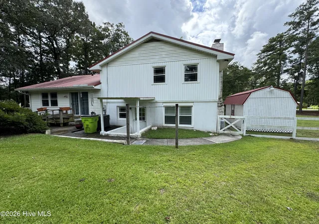 Photo 3 of Single family home for sale at 118 Oakwood Dr, Havelock, NC 28532 | MLS# 100598849 | Listing updated on 2026-10-02