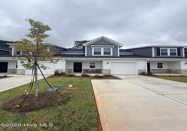Photo 3 of Townhouse for sale at 1059 Tabor Pl, Aiken, SC 29801 | MLS# 98252971 | Listing updated on 2026-09-03