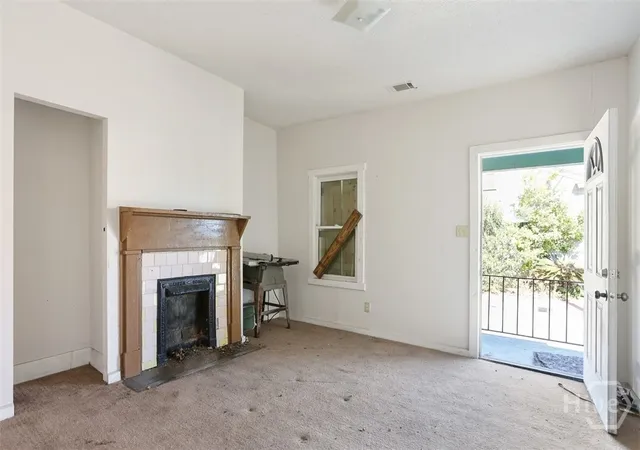 Photo 3 of Single family home for sale at 537 Hartridge St, Savannah, GA 31401 | MLS# SA347287 | Listing updated on 2026-10-09