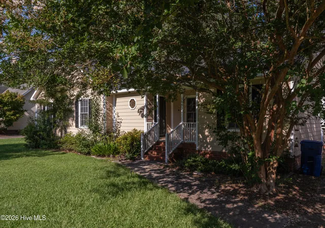 Photo 3 of Single family home for sale at 106 Duchess Dr, Winterville, NC 28590 | MLS# 100589168 | Listing updated on 2026-09-21