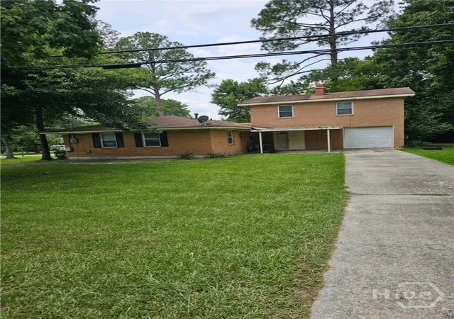 Photo 2 of Single family home for sale at 1902 Champion St, Savannah, GA 31405 | MLS# SA359436 | Listing updated on 2026-09-10