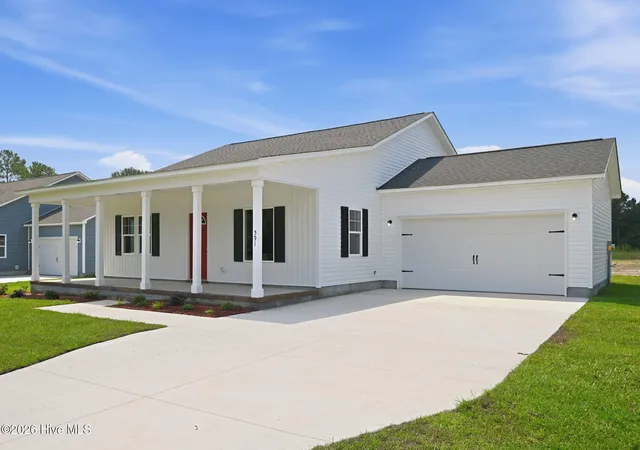 Photo 1 of Single family home for sale at 591 Batchelor Rd, Richlands, NC 28574 | MLS# 100598256 | Listing updated on 2026-09-14