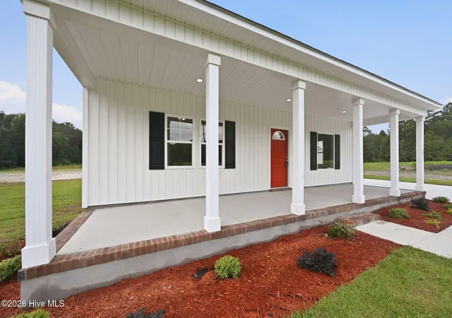 Photo 3 of Single family home for sale at 591 Batchelor Rd, Richlands, NC 28574 | MLS# 100598256 | Listing updated on 2026-09-14
