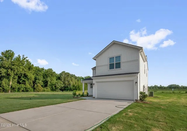 Photo 3 of Single family home for sale at 94 Coachman Ln, Autryville, NC 28318 | MLS# 100577149 | Listing updated on 2026-10-02