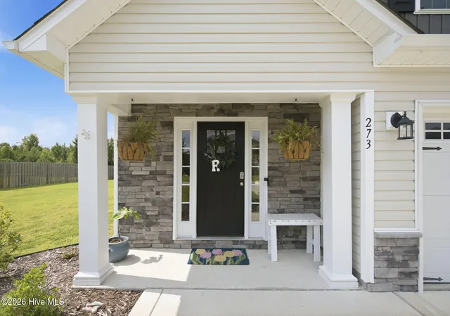 Photo 2 of Single family home for sale at 273 W Broughton Ln, Rocky Point, NC 28457 | MLS# 100596831 | Listing updated on 2026-09-18