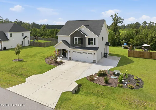 Photo 3 of Single family home for sale at 273 W Broughton Ln, Rocky Point, NC 28457 | MLS# 100596831 | Listing updated on 2026-09-18