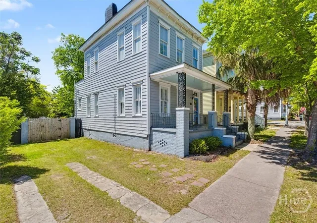 Photo 2 of Single family home for sale at 505 E Anderson St, Savannah, GA 31401 | MLS# SA353721 | Listing updated on 2026-08-23