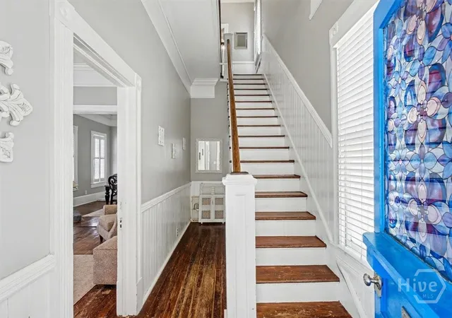 Photo 4 of Single family home for sale at 505 E Anderson St, Savannah, GA 31401 | MLS# SA353721 | Listing updated on 2026-08-23