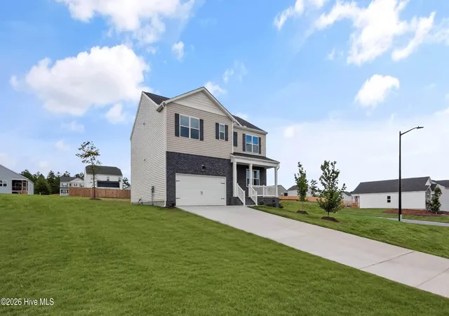 Photo 3 of Single family home for sale at 134 Charlies Bnd Way, Spring Lake, NC 28390 | MLS# 100551103 | Listing updated on 2026-08-31