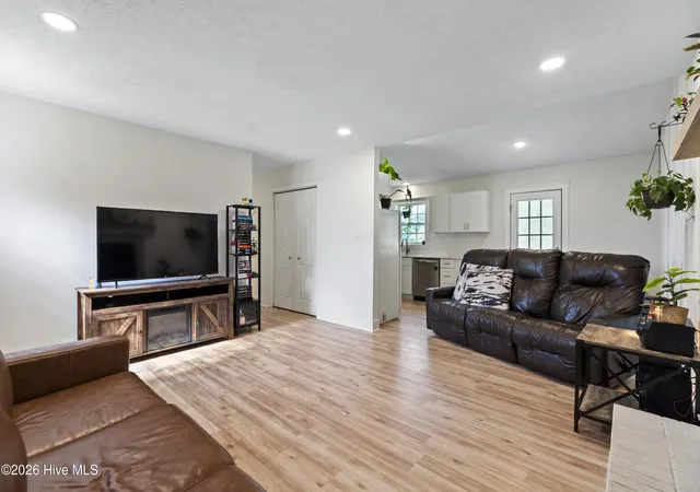 Photo 4 of Single family home for sale at 111 Pirates Ln, Havelock, NC 28532 | MLS# 100596032 | Listing updated on 2026-09-24