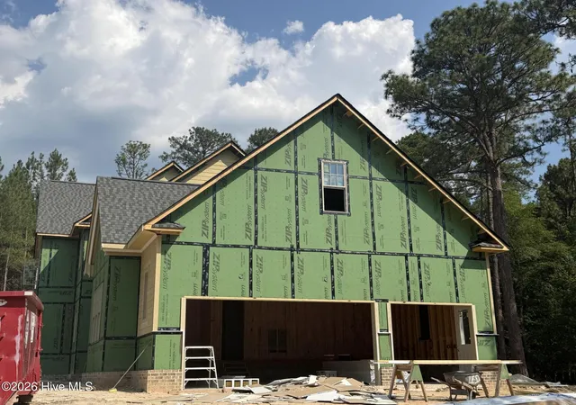Photo 3 of Single family home for sale at 9 Middlebury Rd, Pinehurst, NC 28374 | MLS# 100563904 | Listing updated on 2026-08-19