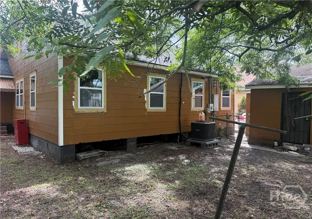 Photo 3 of Single family home for sale at 1210 E 40th Street, Savannah, GA 31404 | MLS# SA361688 | Listing updated on 2026-08-19