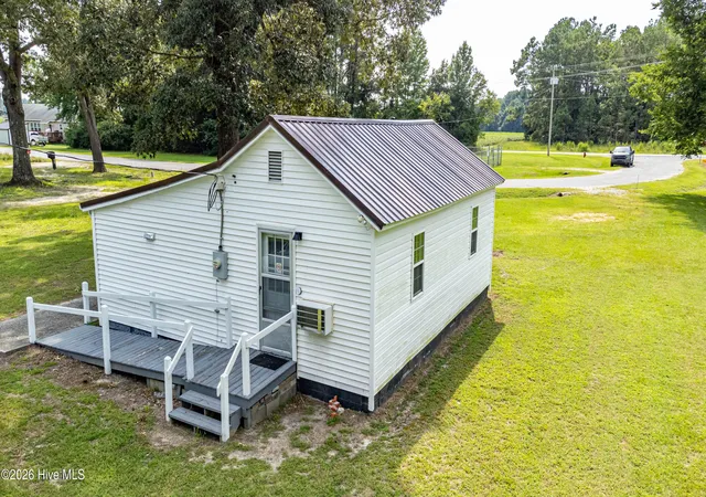 Photo 2 of Single family home for sale at 109 Revelle Park Ln, Murfreesboro, NC 27855 | MLS# 100595828 | Listing updated on 2026-09-05