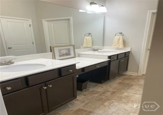 Photo 4 of Single family home for sale at 620 Lakeview Bnd Cir, Jefferson, GA 30549 | MLS# CL361980 | Listing updated on 2026-08-19