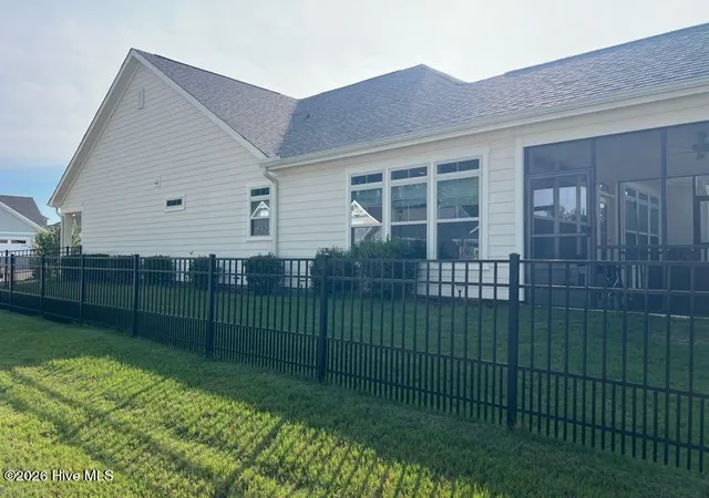 Photo 4 of Single family home for sale at 117 Blue Spruce Cir, Clayton, NC 27527 | MLS# 100574382 | Listing updated on 2026-09-13
