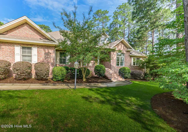 Photo 1 of Single family home for sale at 62 Stoneykirk Dr, Pinehurst, NC 28374 | MLS# 100590061 | Listing updated on 2026-09-04