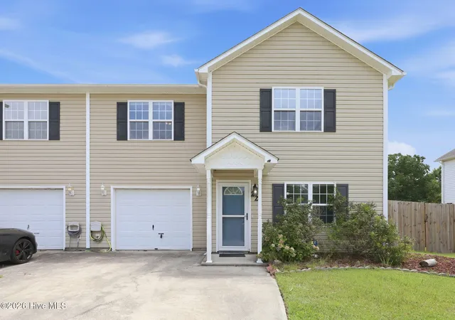 Photo 4 of Townhouse for sale at 228 Smallwood Rd, Hubert, NC 28539 | MLS# 100590585 | Listing updated on 2026-09-20