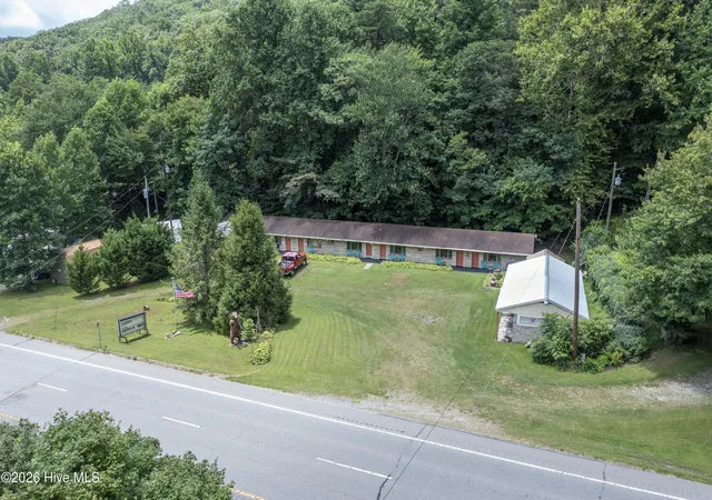 Photo 1 of Single family home for sale at 19853 W Us 64, Murphy, NC 28906 | MLS# 100591099 | Listing updated on 2026-08-19