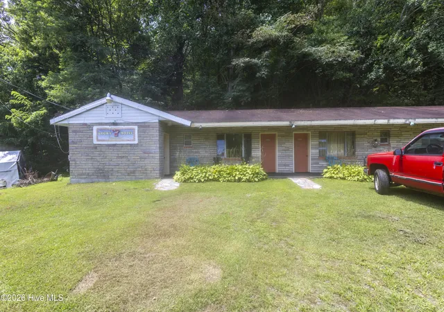 Photo 4 of Single family home for sale at 19853 W US 64, Murphy, NC 28906 | MLS# 100591099 | Listing updated on 2026-08-19