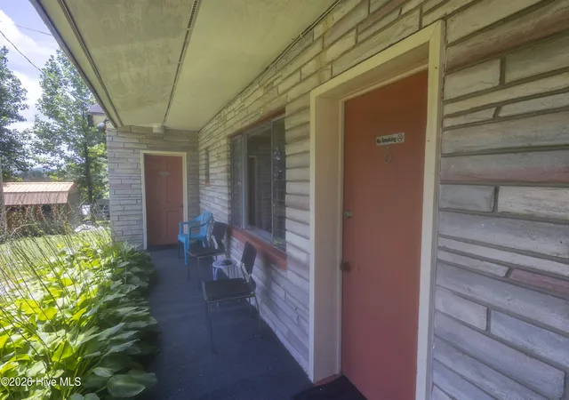 Photo 5 of Single family home for sale at 19853 W US 64, Murphy, NC 28906 | MLS# 100591099 | Listing updated on 2026-08-19