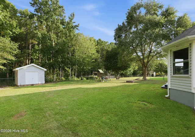 Photo 3 of Single family home for sale at 1912 Snowy Egret Dr, Morehead City, NC 28557 | MLS# 100597694 | Listing updated on 2026-10-09