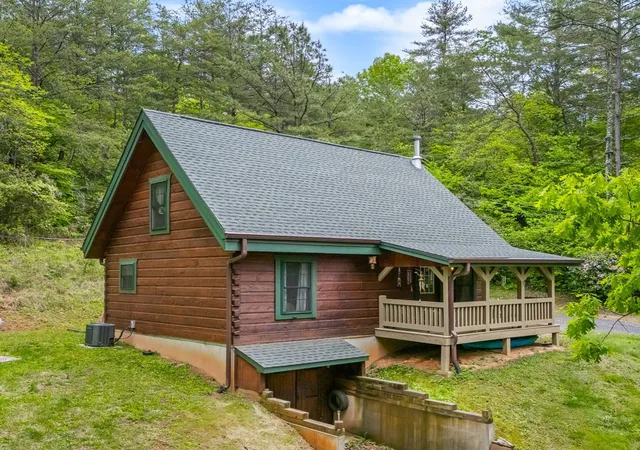 Photo 2 of Single family home for sale at 1374 Long Branch Rd, Marble, NC 28905 | MLS# 98544164 | Listing updated on 2026-08-19