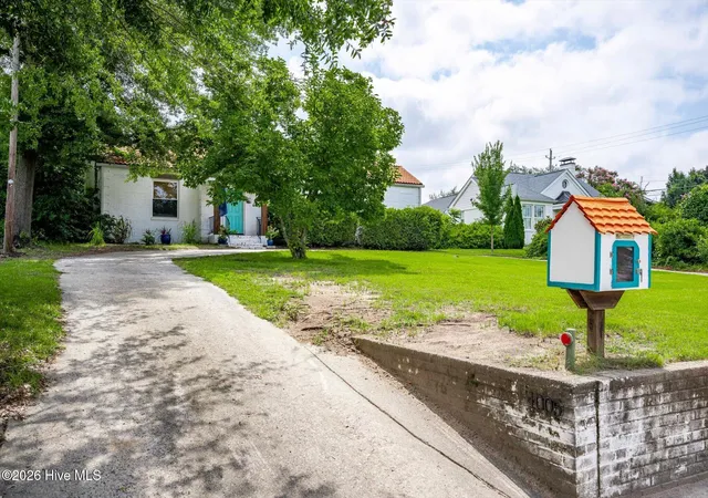 Photo 3 of Single family home for sale at 1005 West Ave, North Augusta, SC 29841 | MLS# 100594123 | Listing updated on 2026-09-10